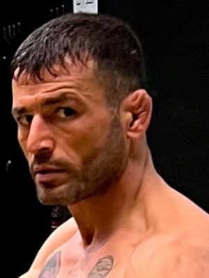 میلاد حسینی - سامانه تخصصی MMA - ایران ورزش